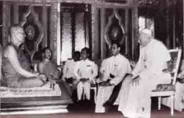 Vatican II - John Paul II inside Buddhist Temple